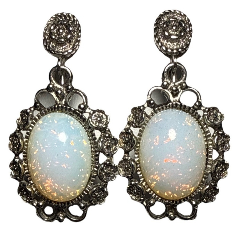 Vintage Park Lane Silver Tone Opalite Dangling Clip On Earrings J-10M